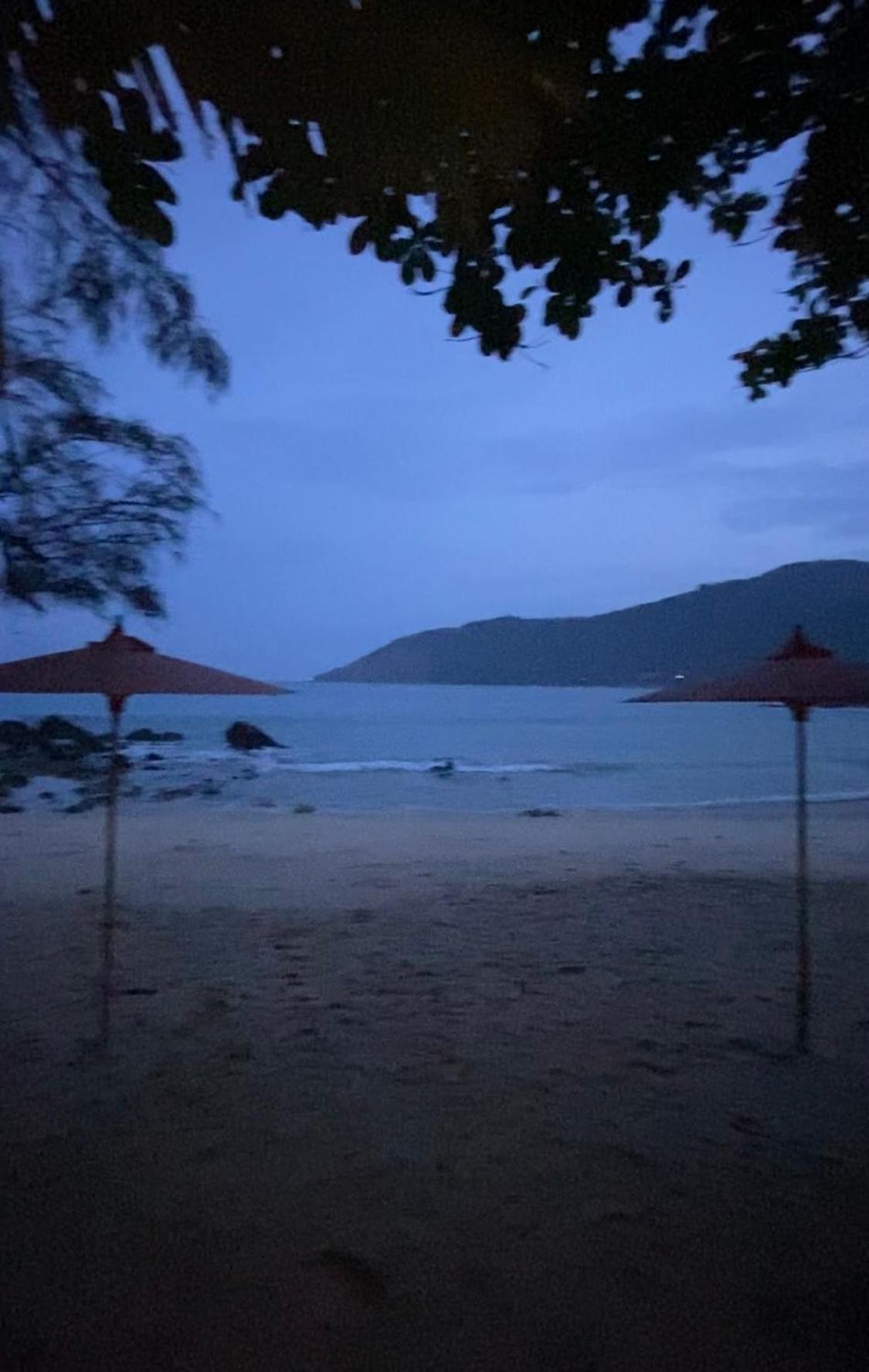 Beachfront Bungalow South Of Phuket Eksteriør billede
